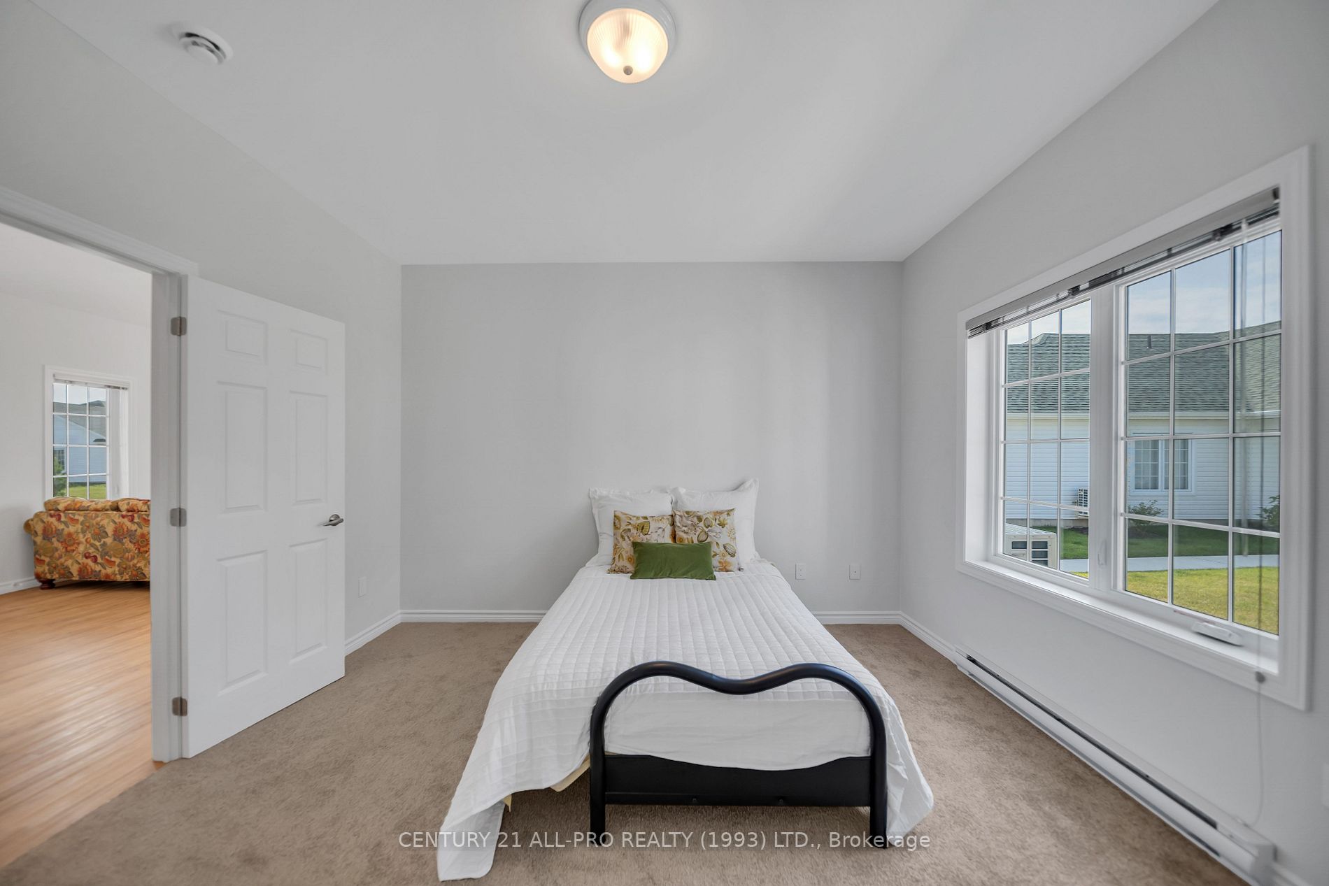 300 Croft St, #802