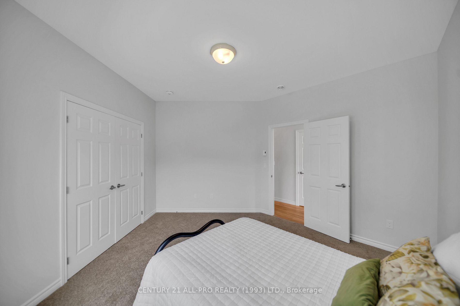 300 Croft St, #802