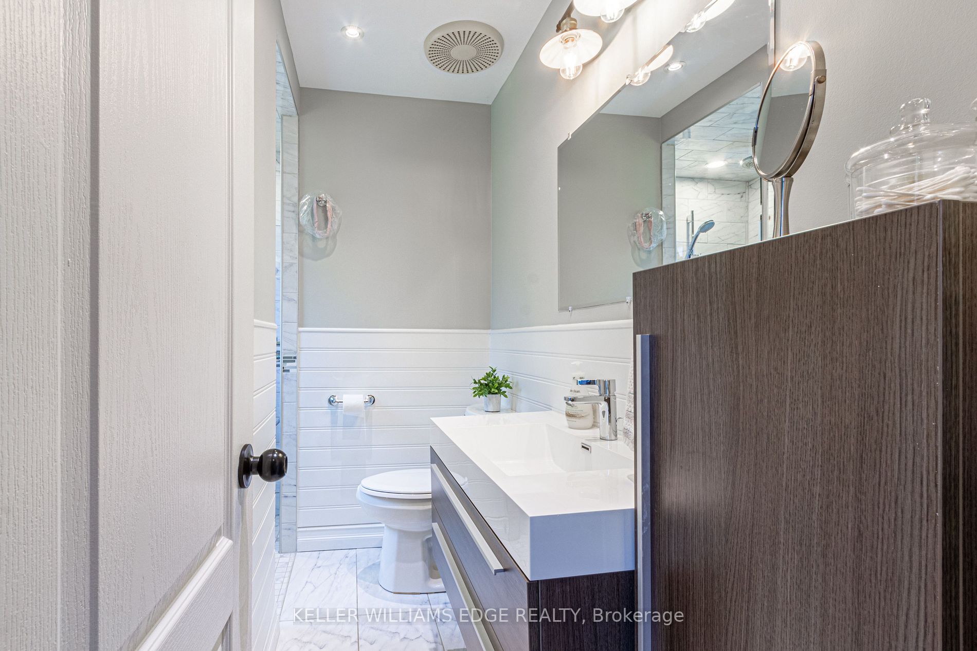 19 Lorne Ave