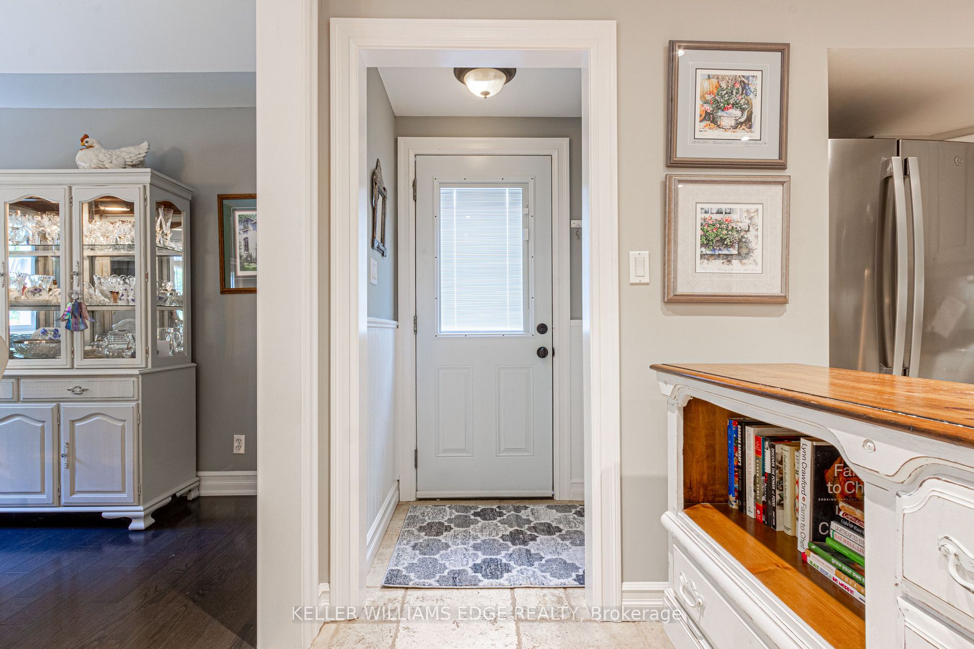19 Lorne Ave