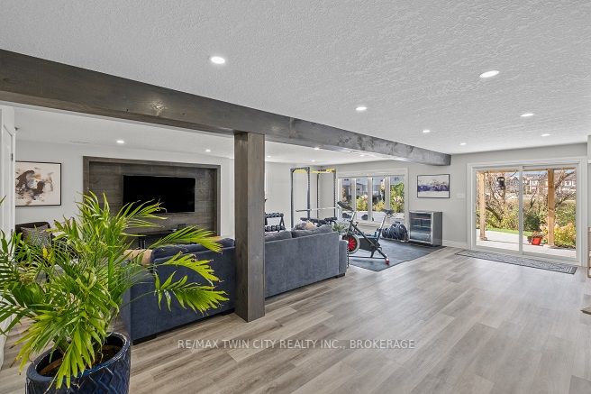 526 Walking Fern Crt