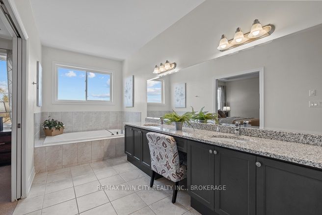 526 Walking Fern Crt