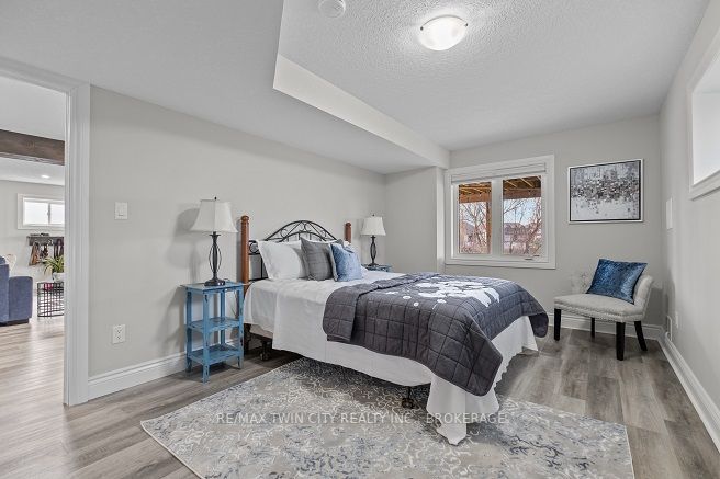 526 Walking Fern Crt