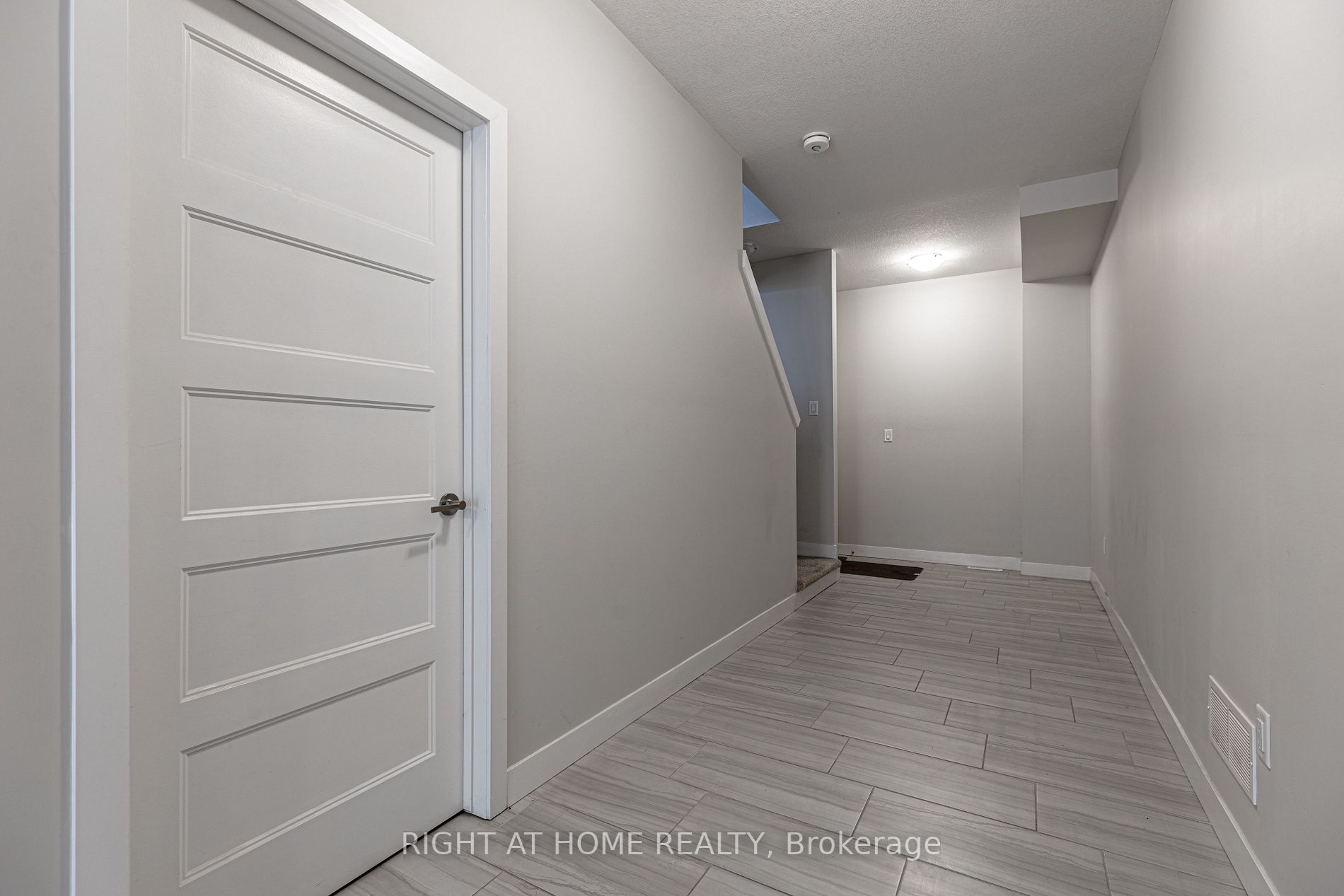 925 Battery Park, #102