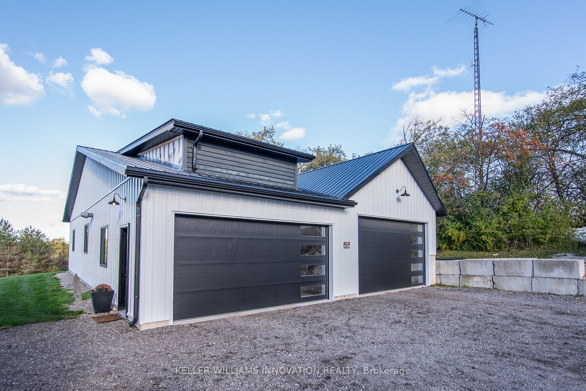5525 Wellington Road 26 Rd