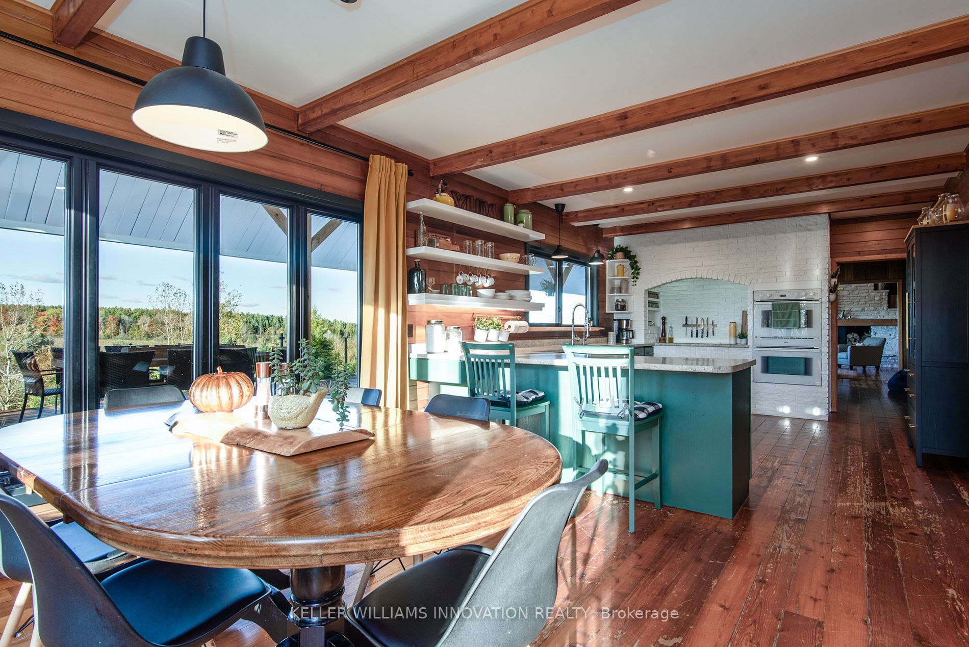 5525 Wellington Road 26 Rd