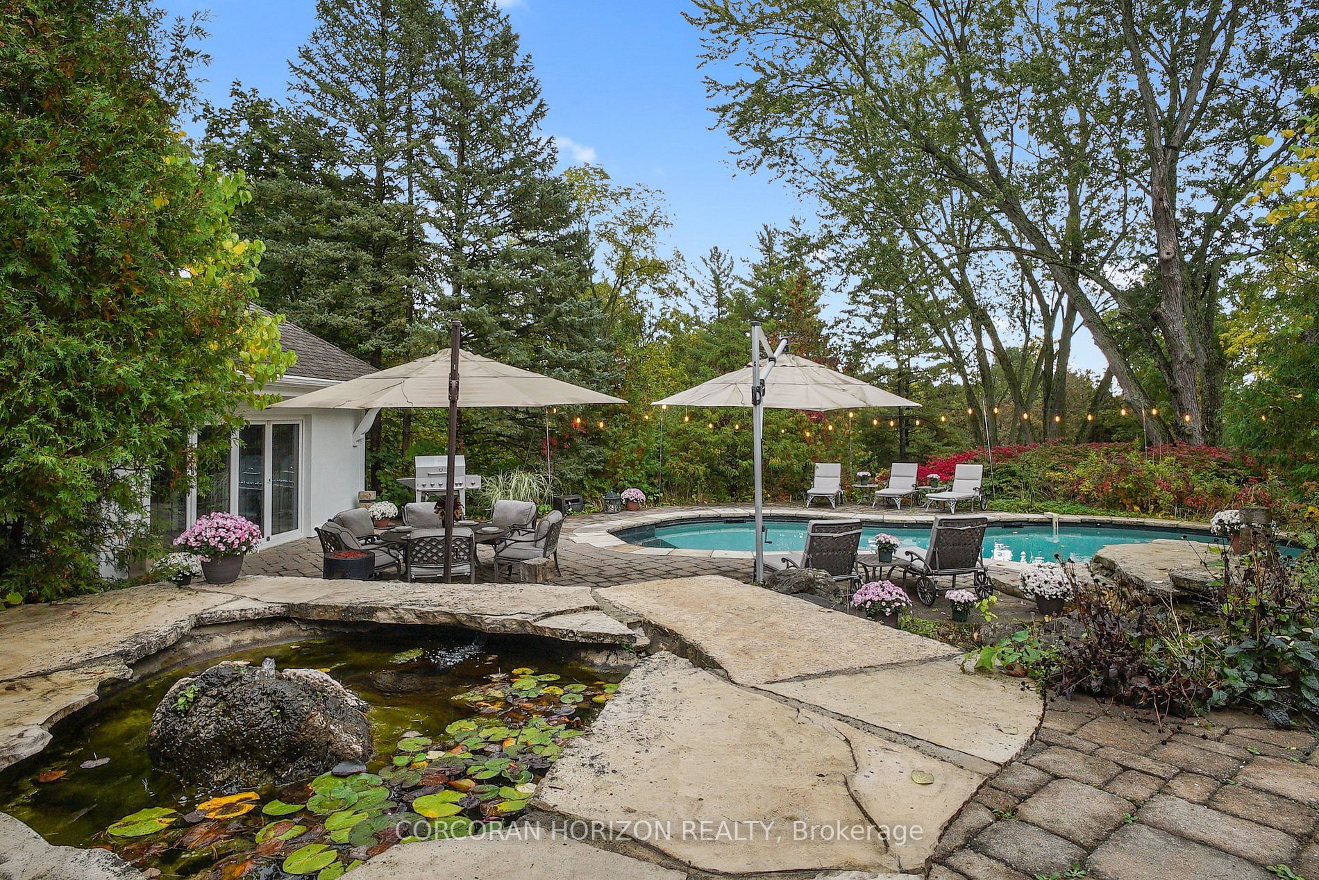 34 Fallbrook Lane