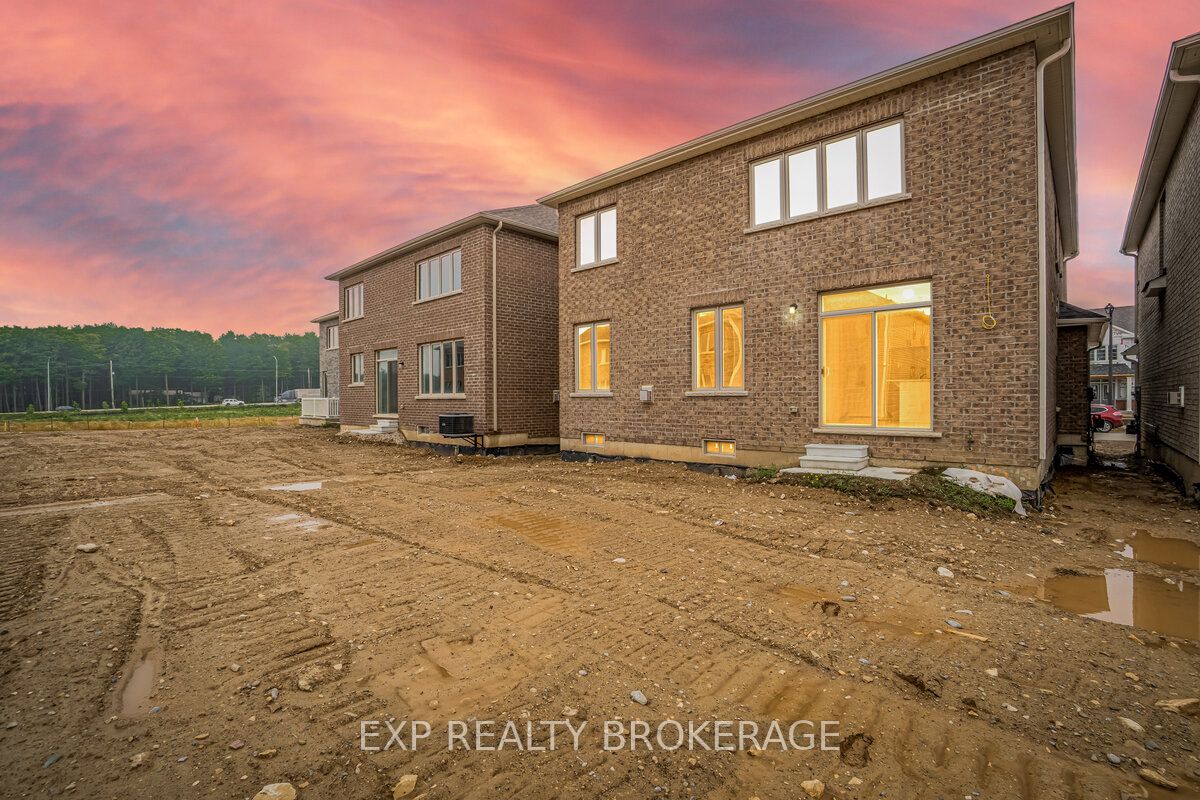 565 Red Elm Rd