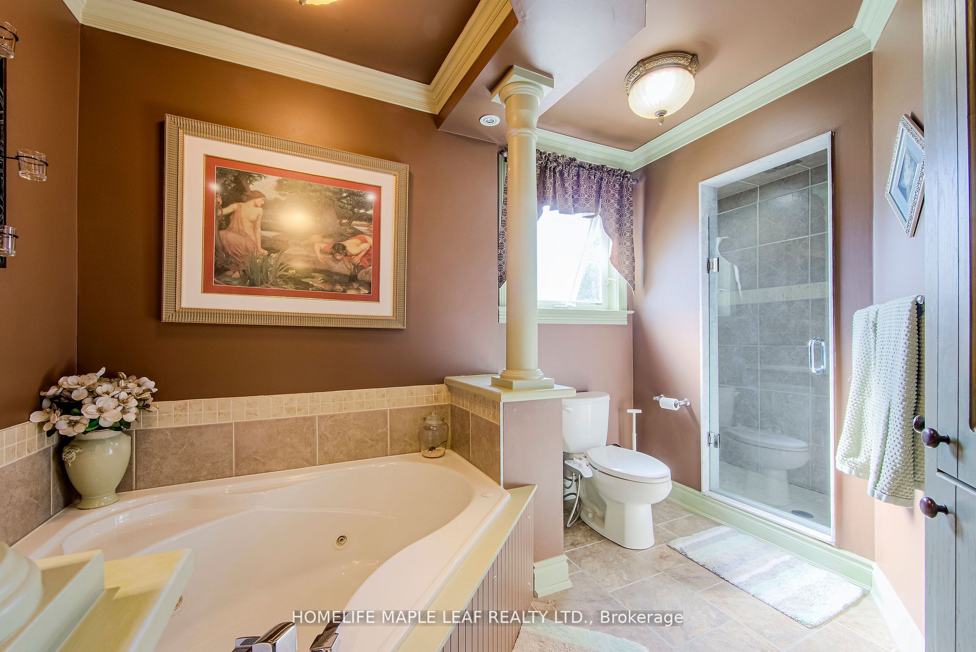 33 Maplewood Dr