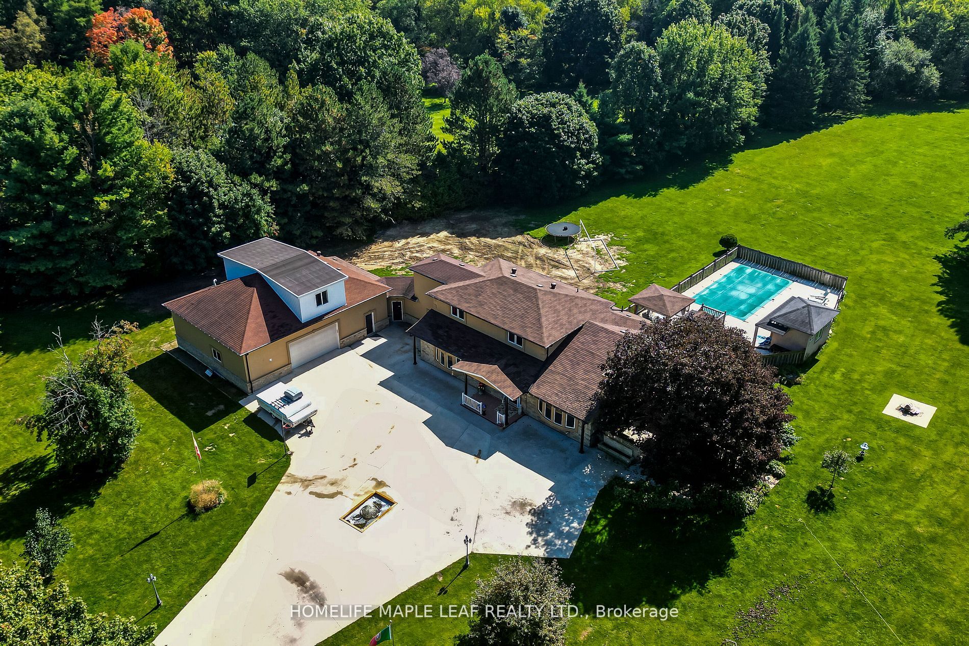 33 Maplewood Dr