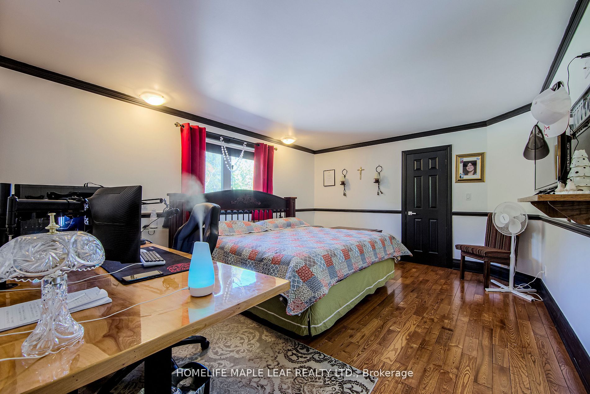 33 Maplewood Dr