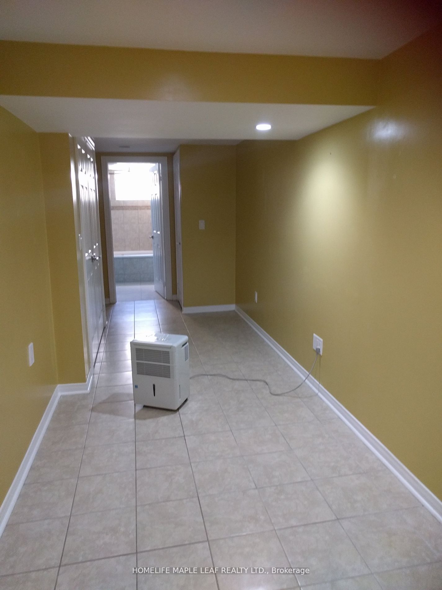 33 Maplewood Dr