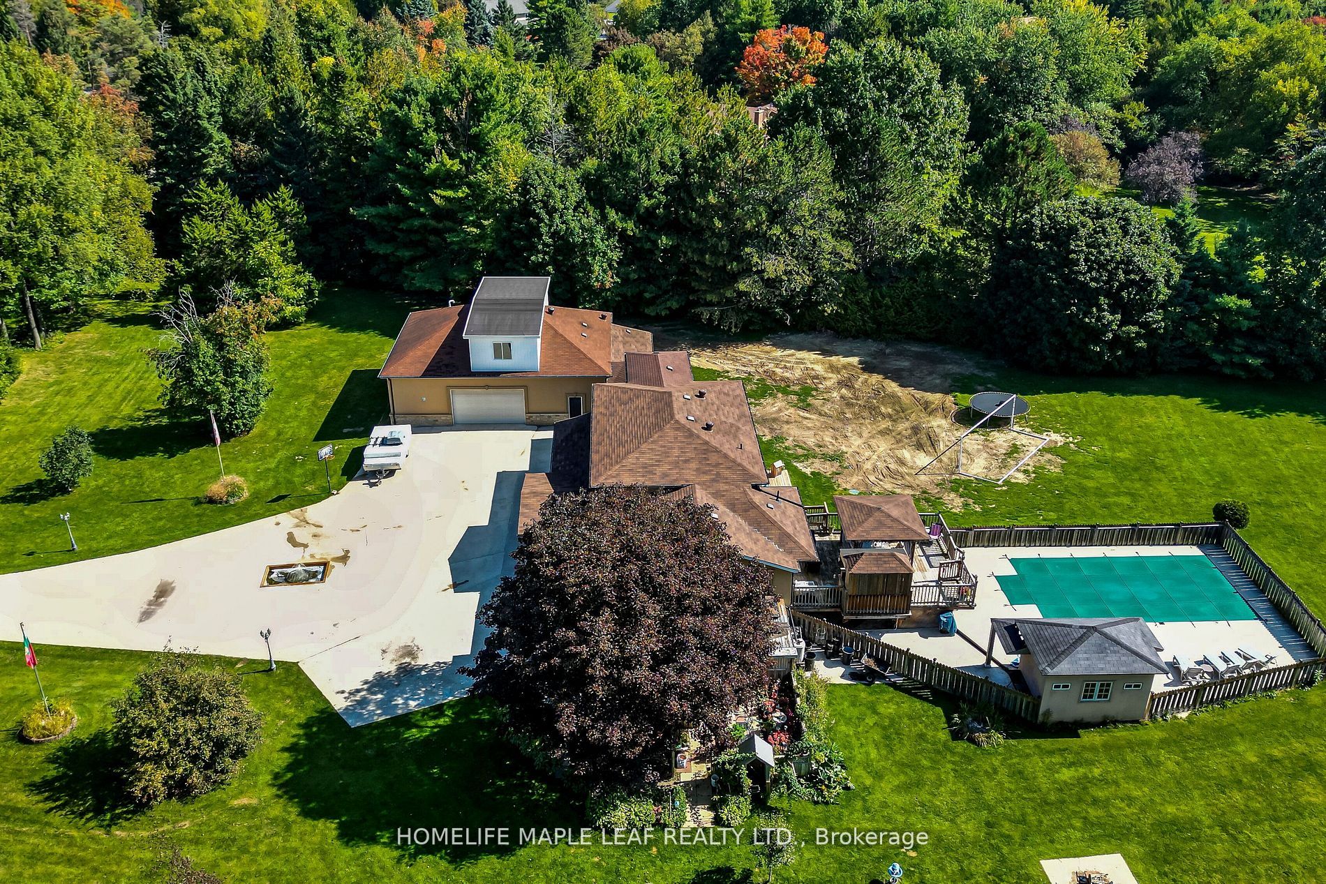 33 Maplewood Dr