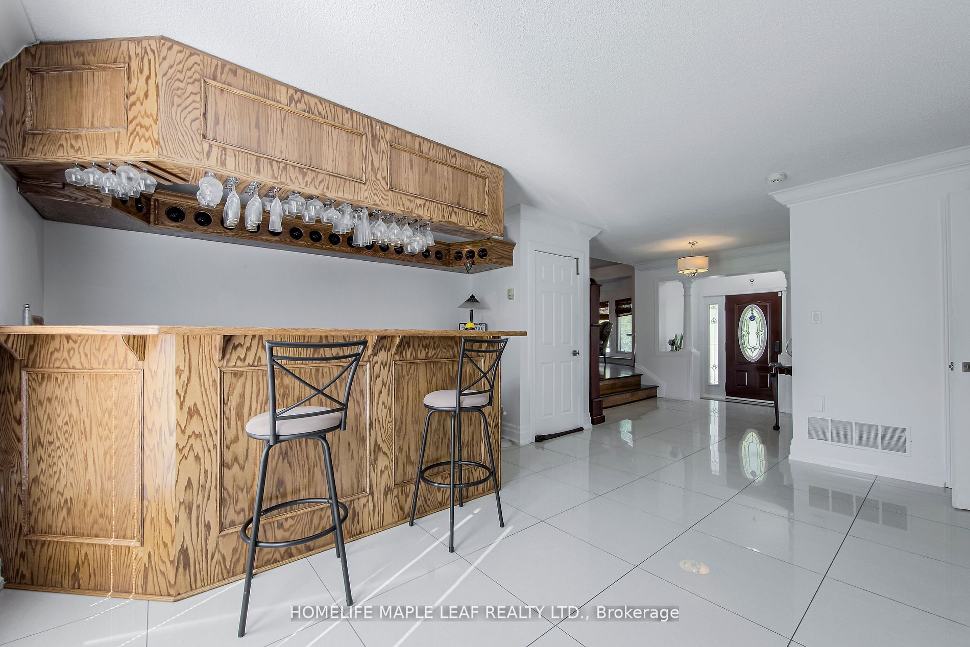 33 Maplewood Dr
