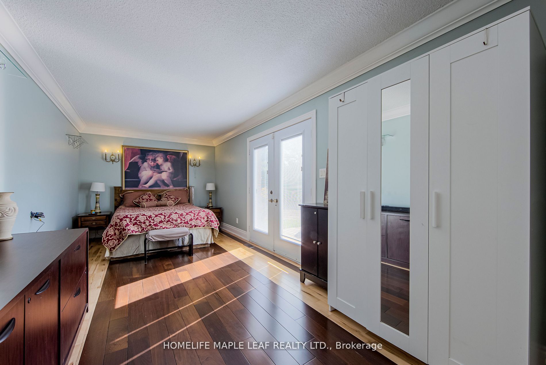 33 Maplewood Dr