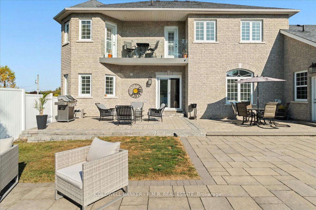 17 Sunset Dr