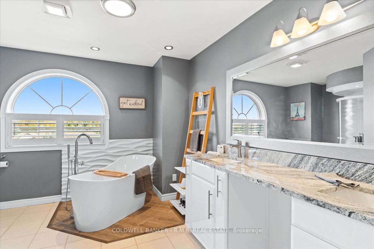 17 Sunset Dr