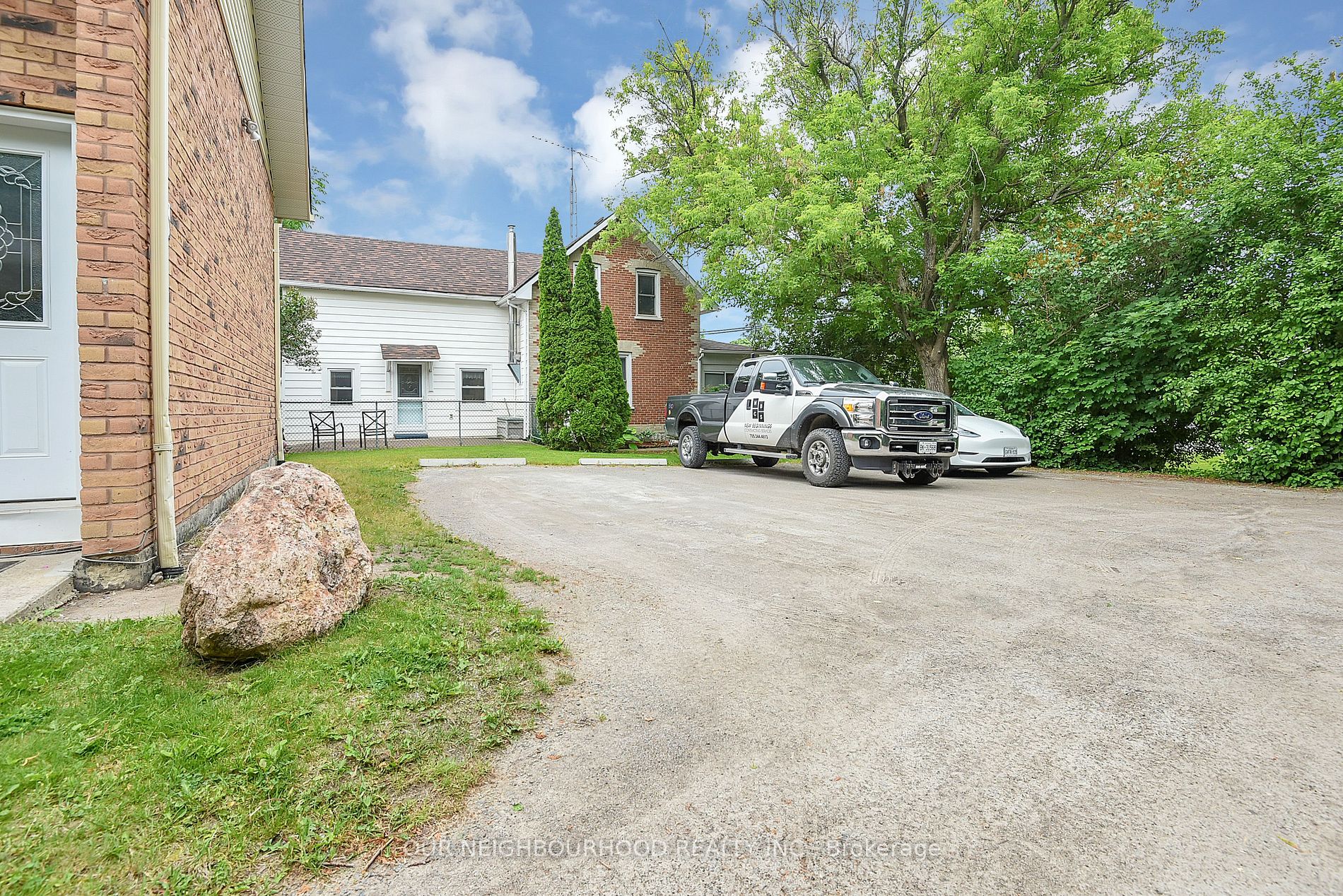 65 Joseph St