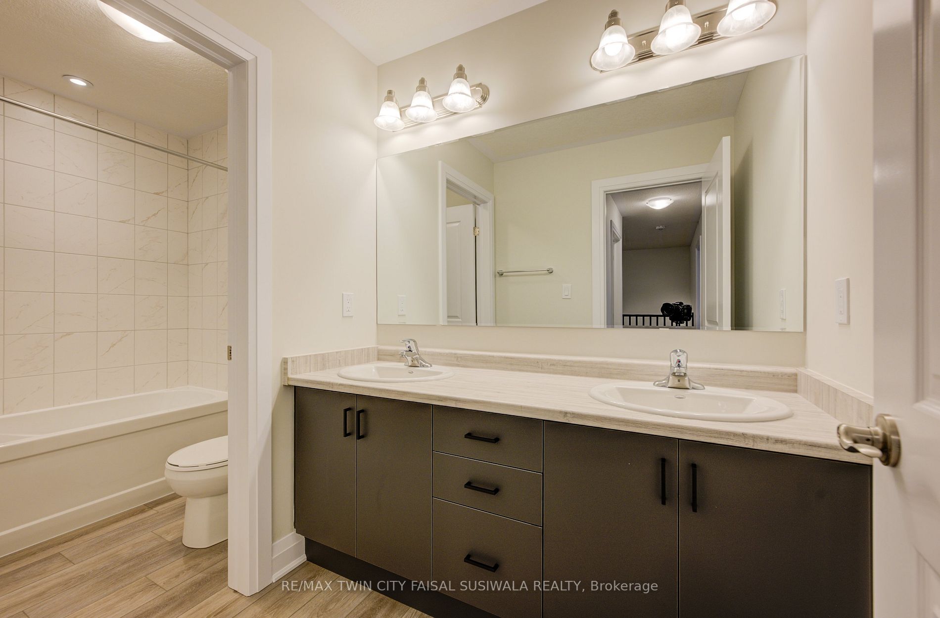 247 Raspberry Pl