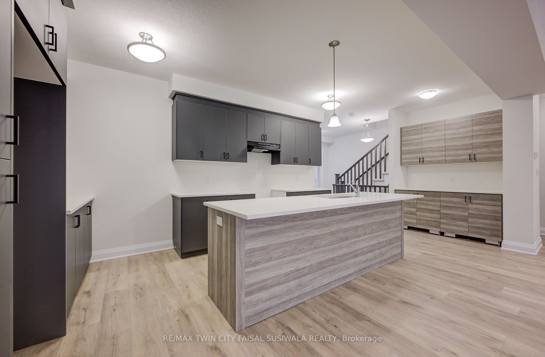 247 Raspberry Pl