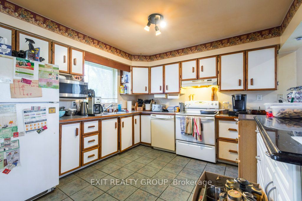 20 Glen Ross Rd