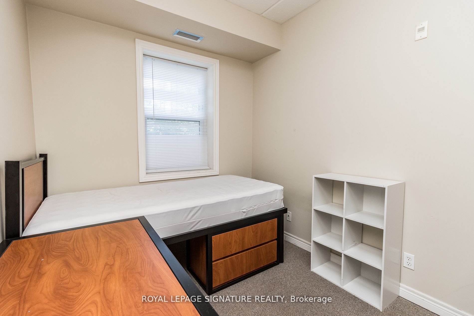253 Lester St, #101