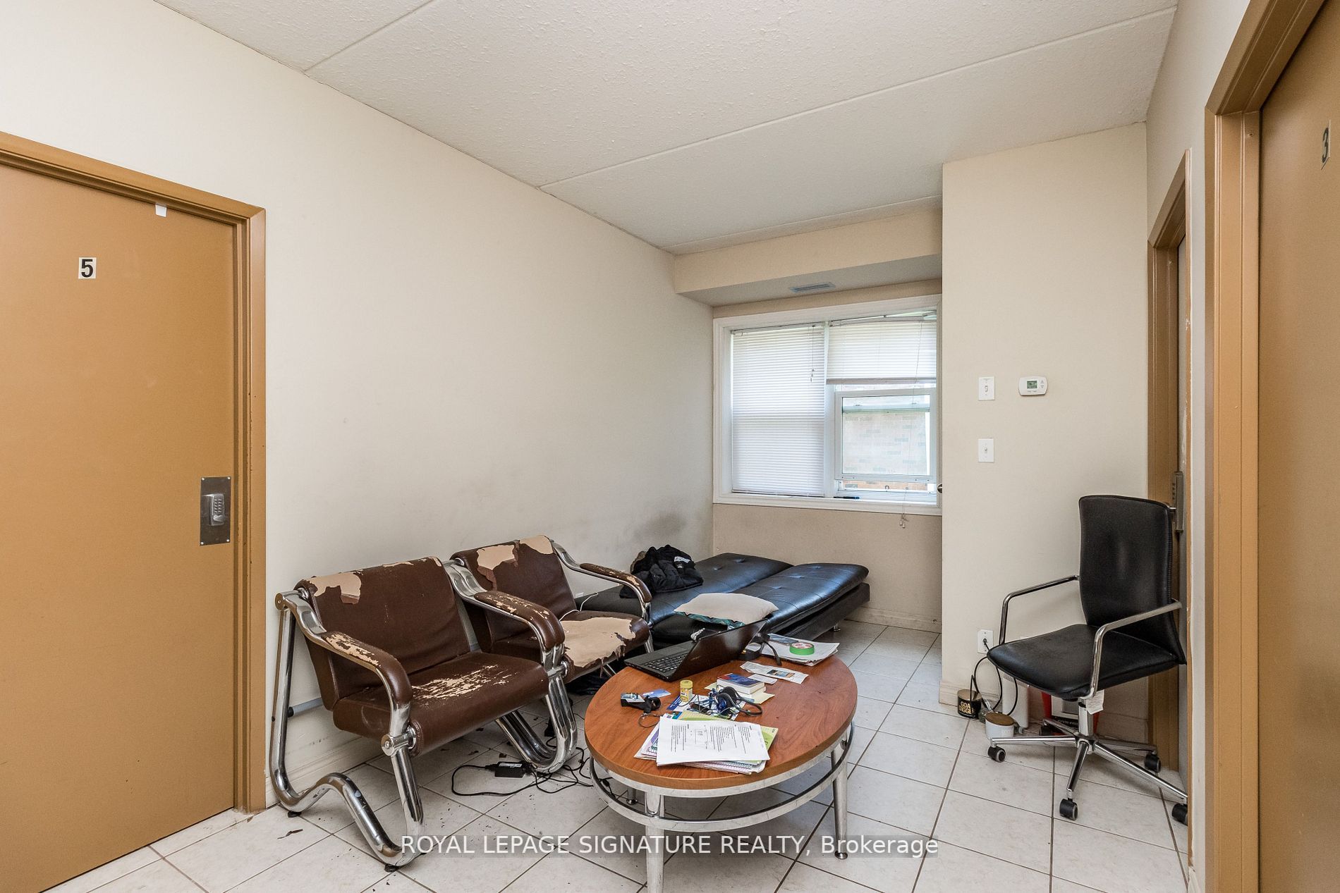 253 Lester St, #101
