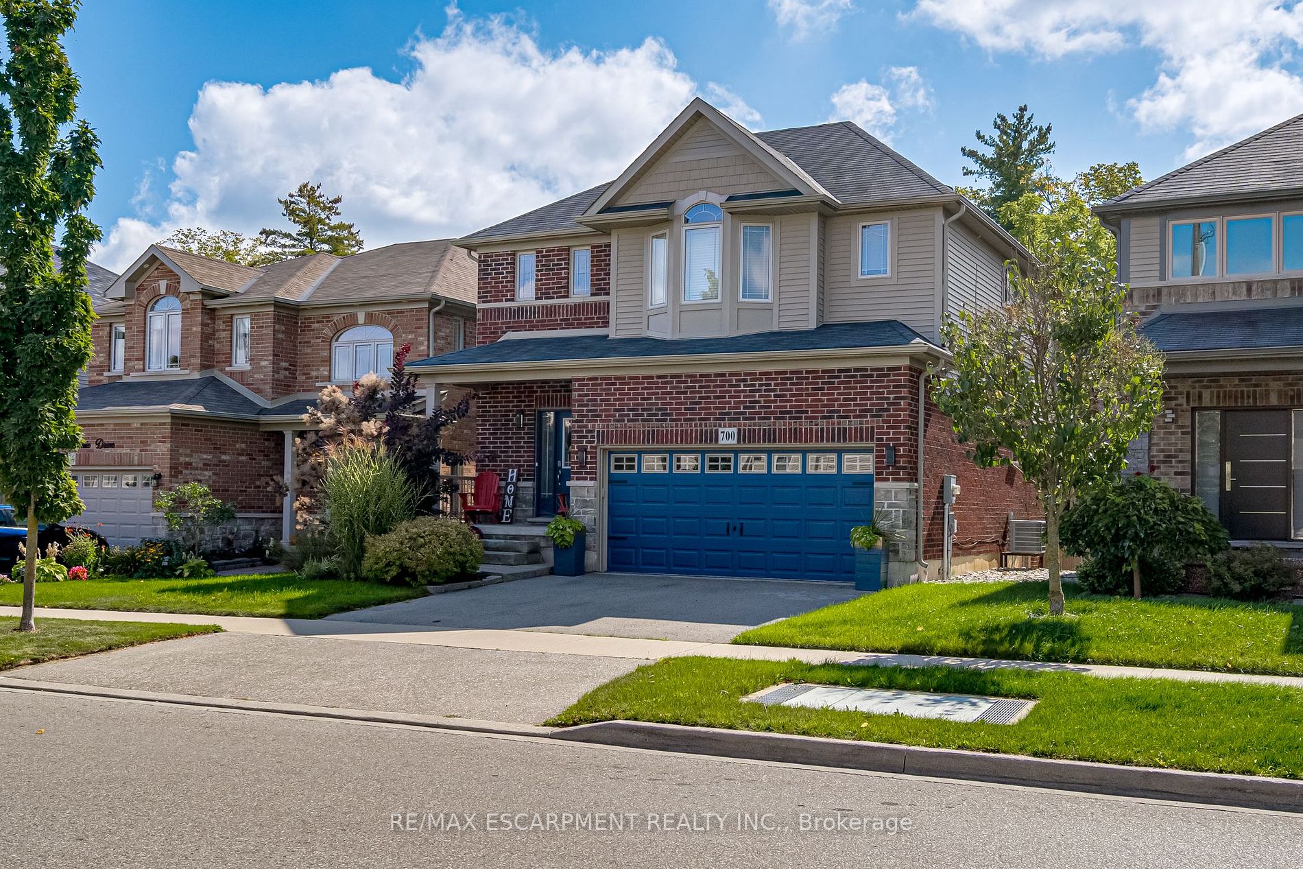 700 Robert Ferrie Dr