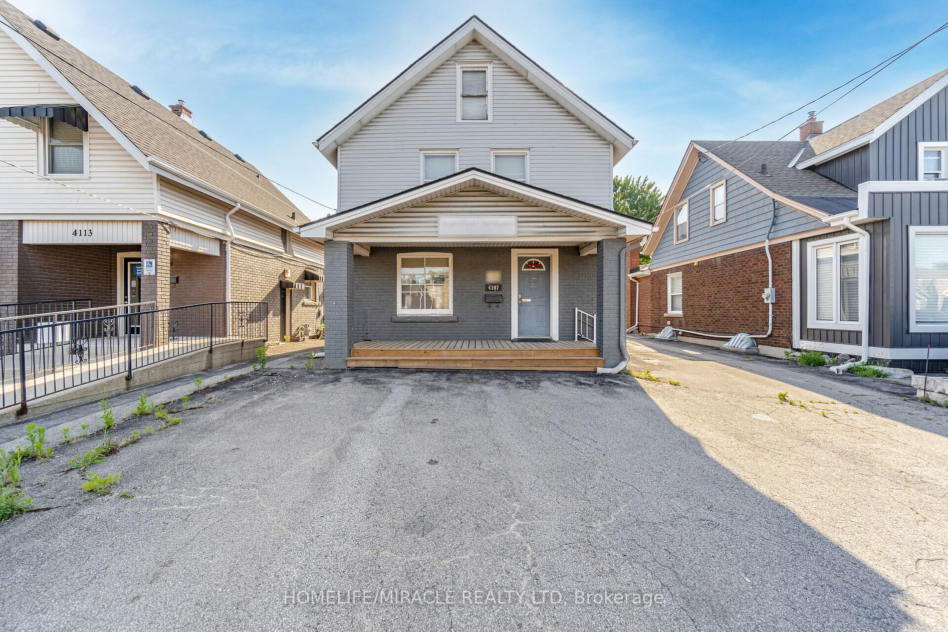 4107 Portage Rd