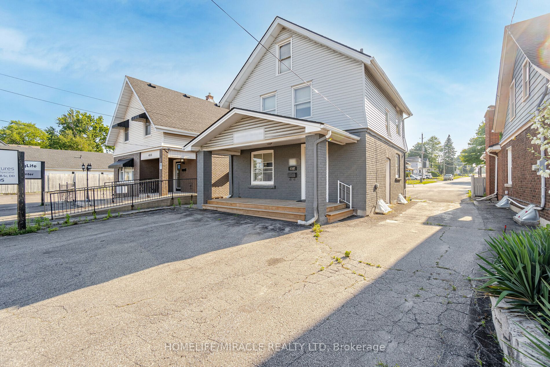 4107 Portage Rd