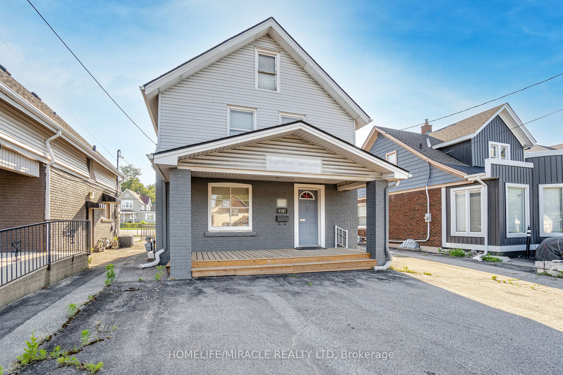 4107 Portage Rd