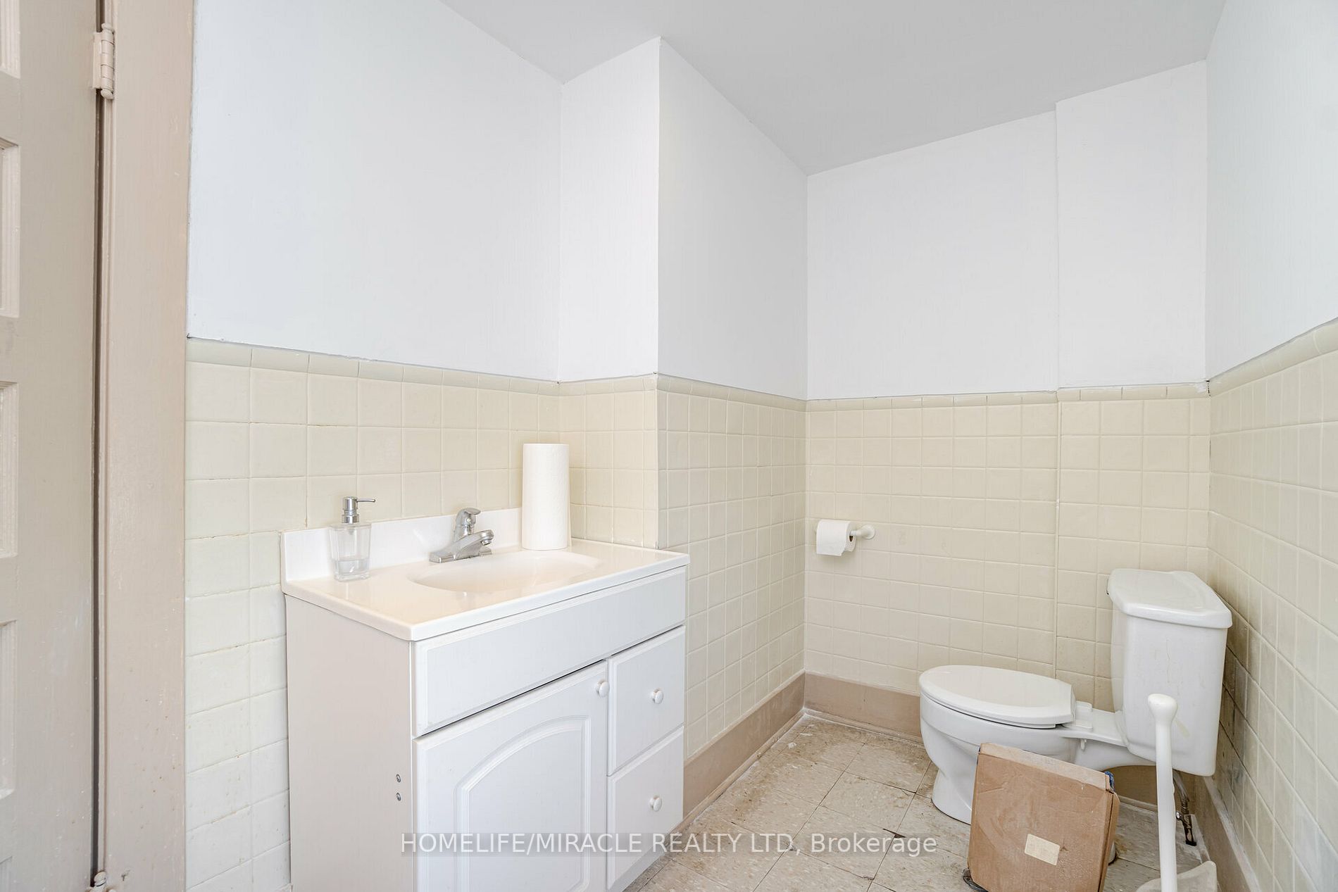 4107 Portage Rd