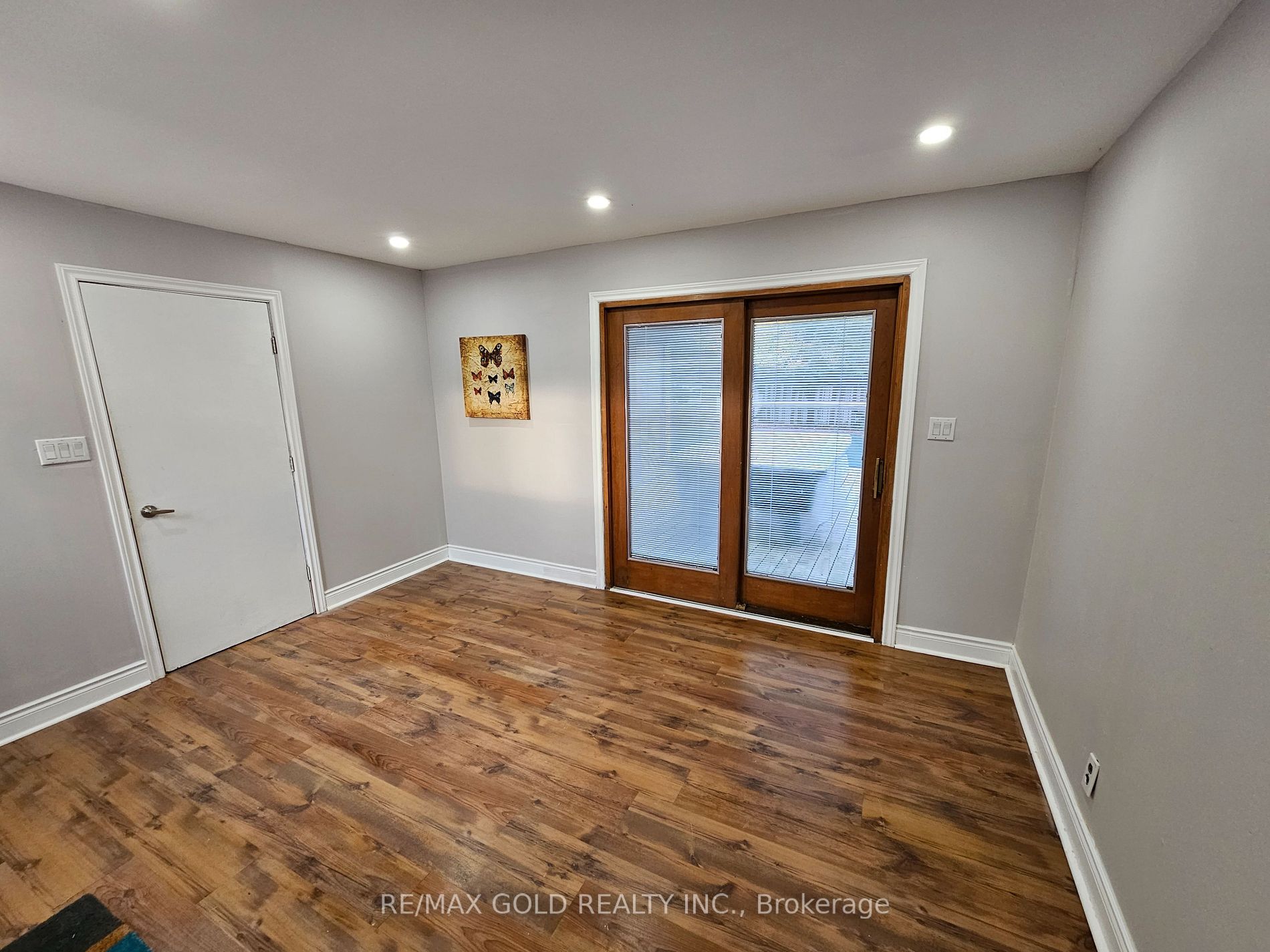 285 NORTH WATER Street W