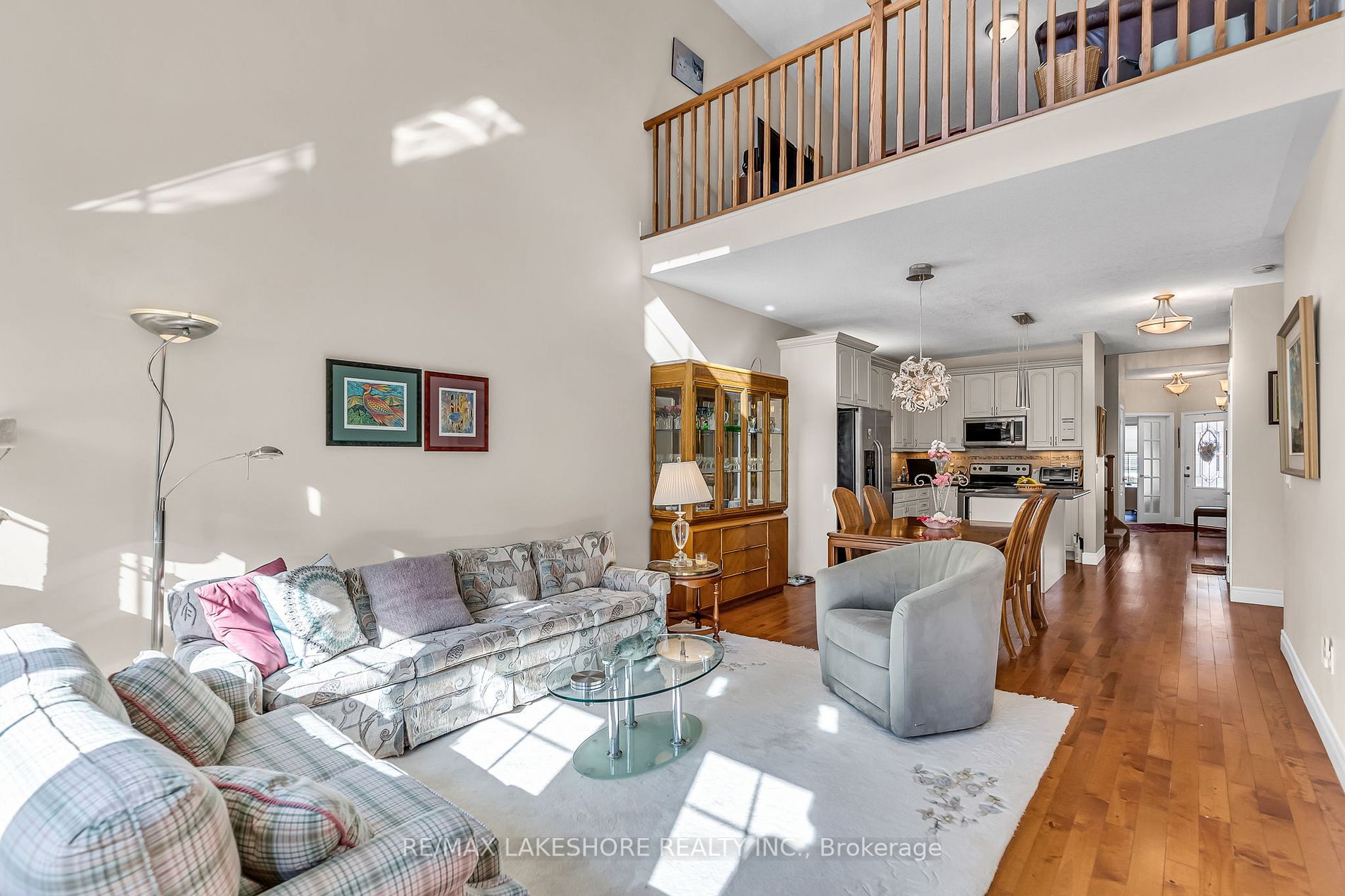 120 University Ave E, #903