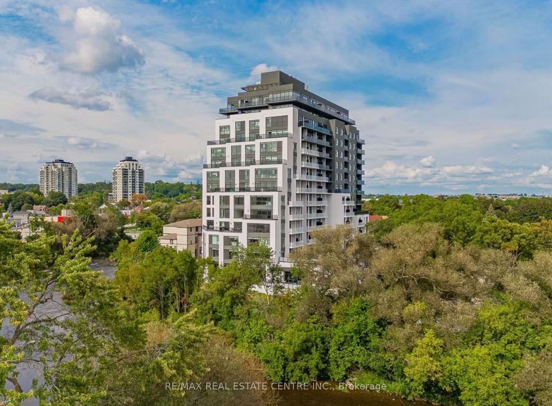 71 Wyndham Street S, #602