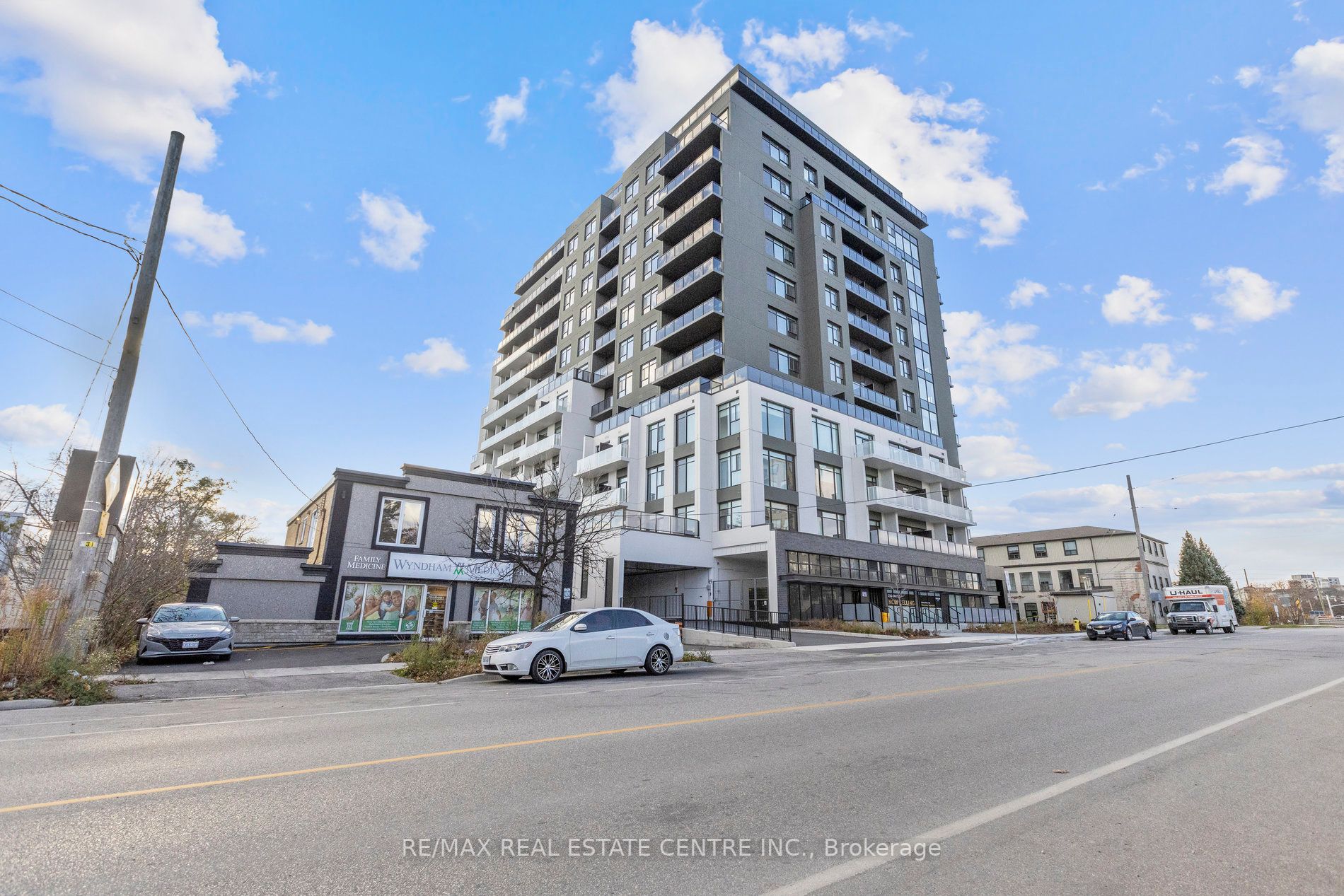 71 Wyndham Street S, #602