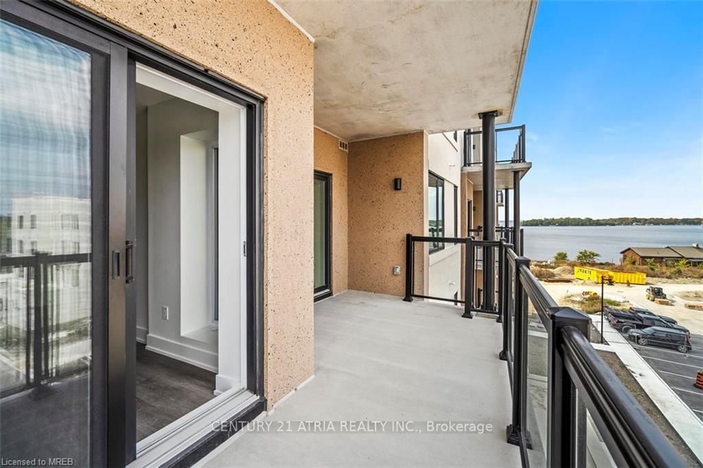 19A West St N, #303