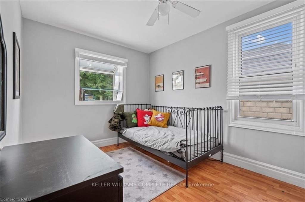 84 Lowell Ave