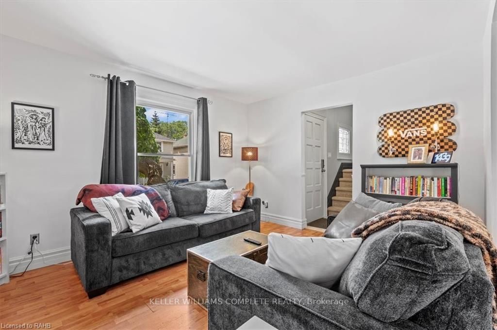 84 Lowell Ave