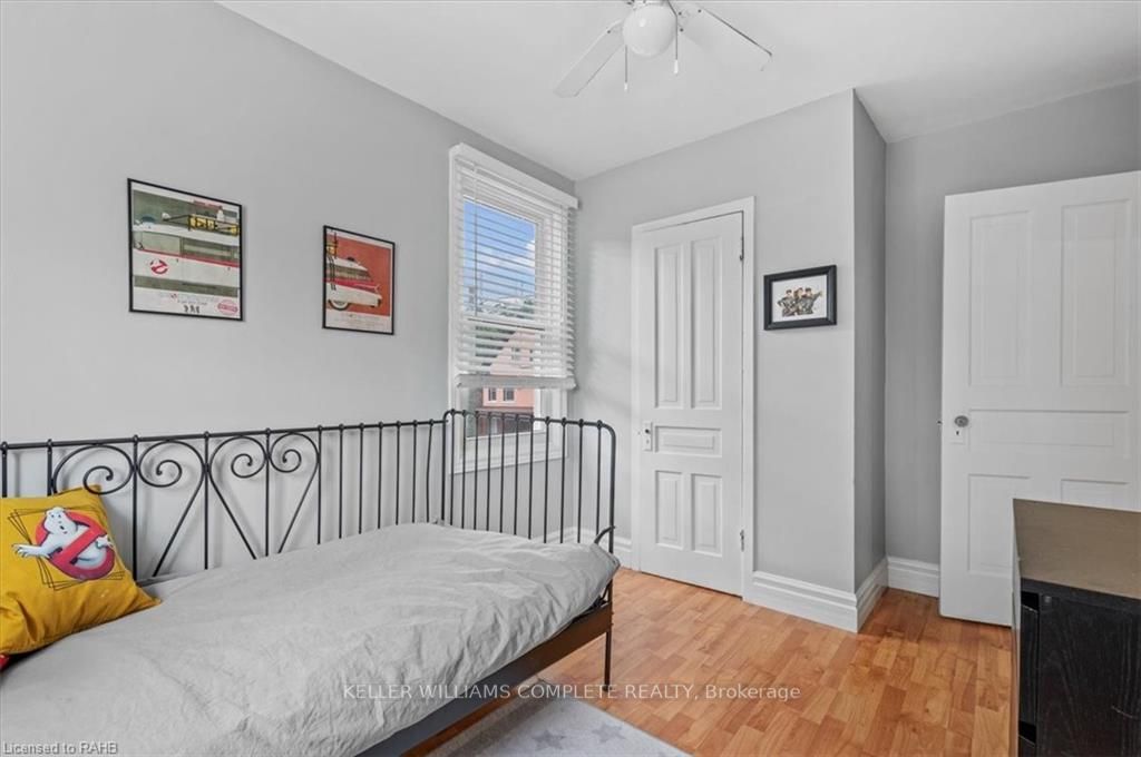 84 Lowell Ave