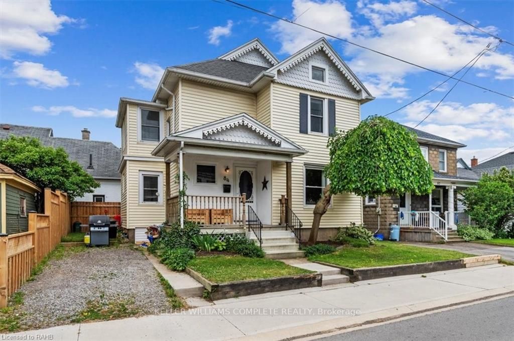 84 Lowell Ave