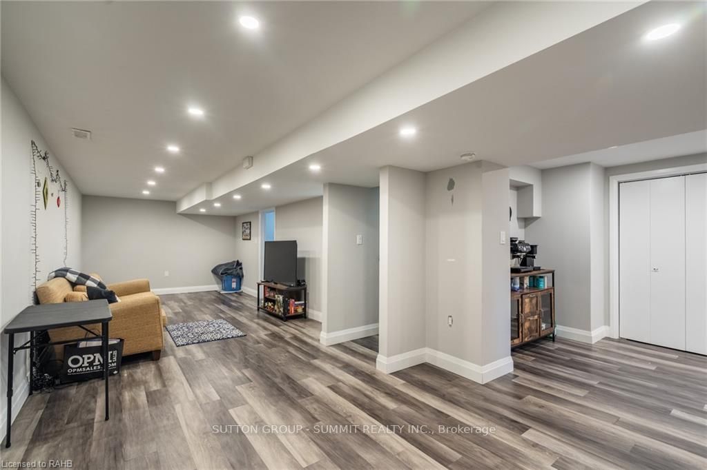 37 Southmeadow Cres, #Bsmnt