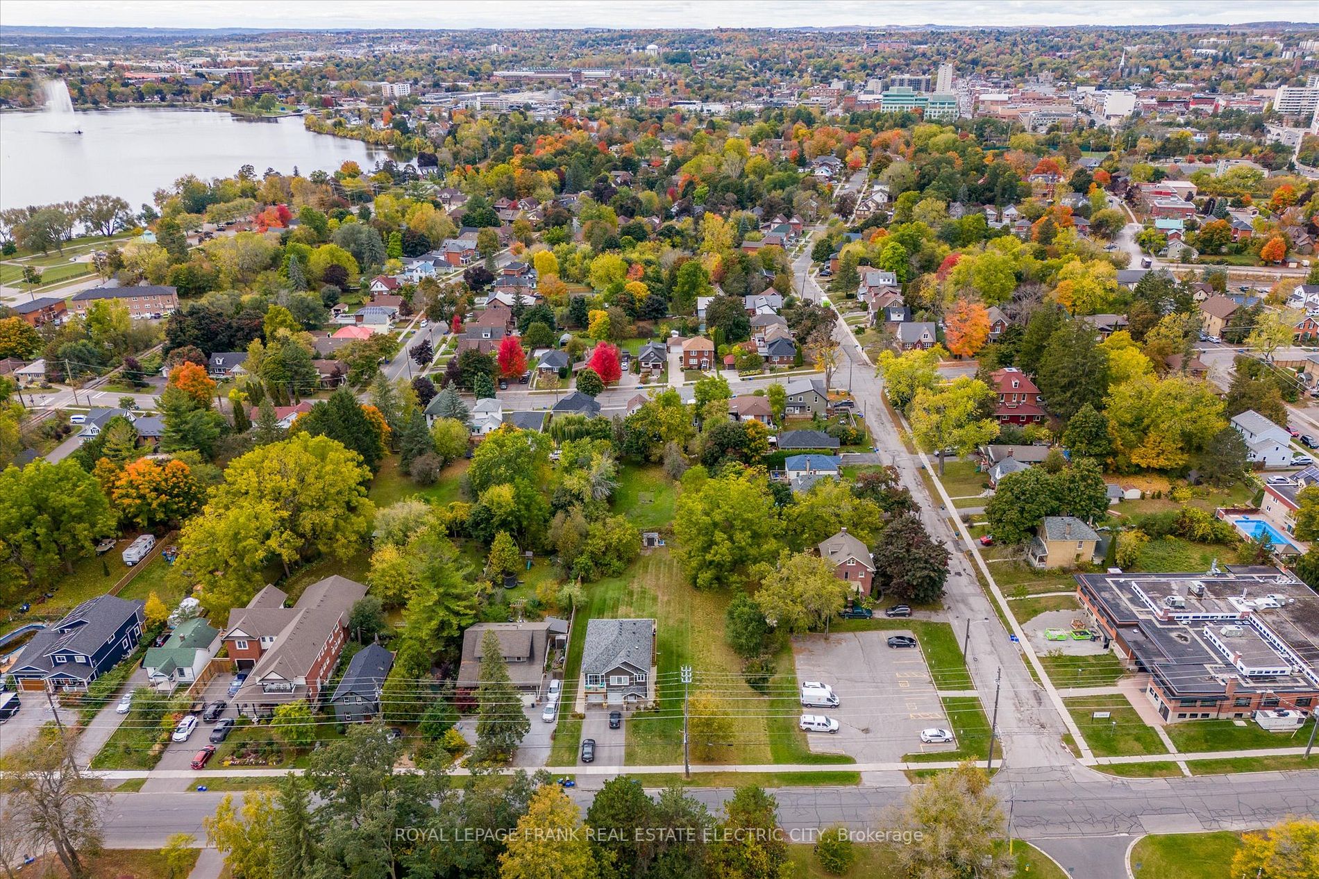 289 Armour Rd