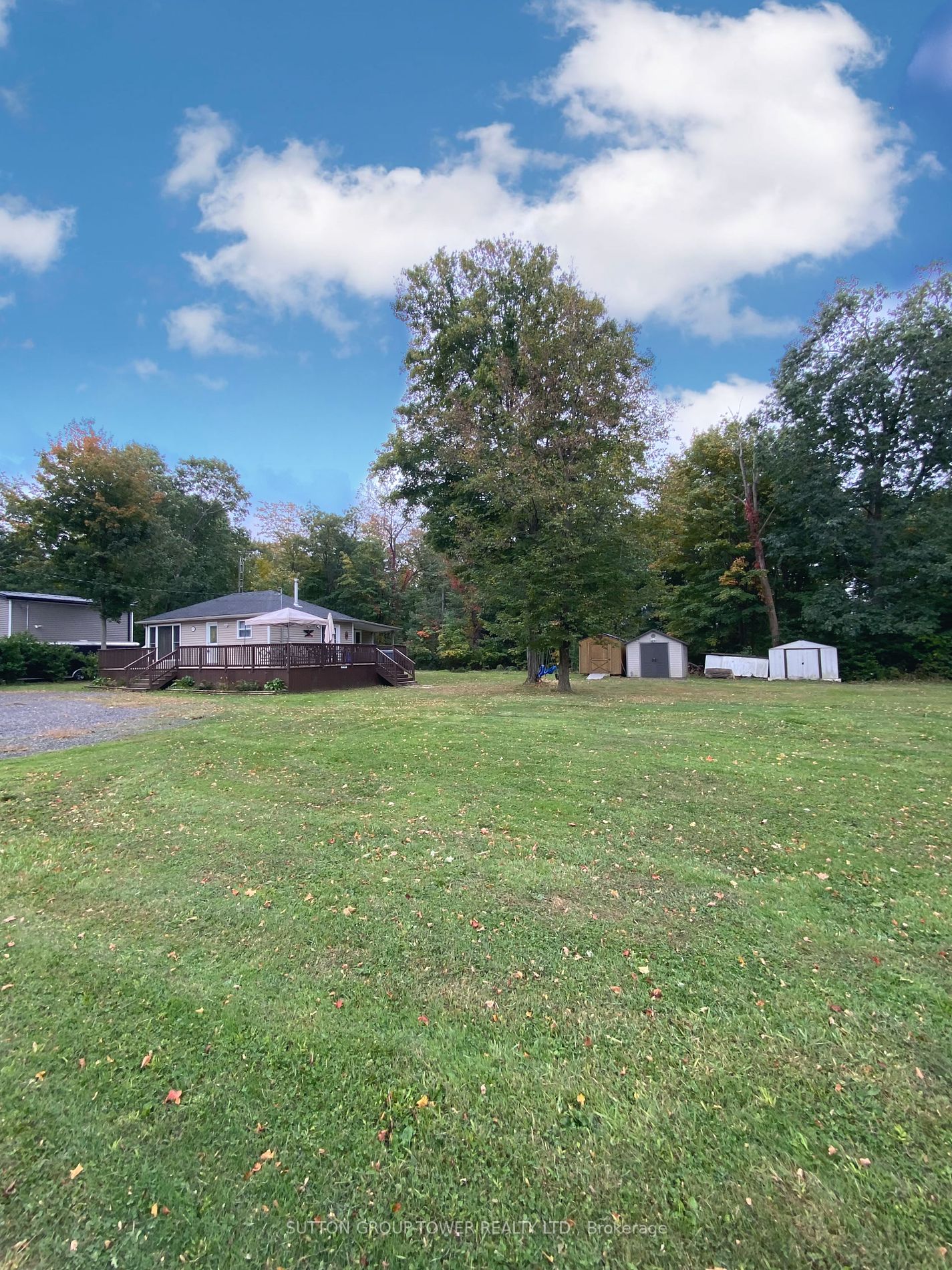 4870 Mapleview Crescent