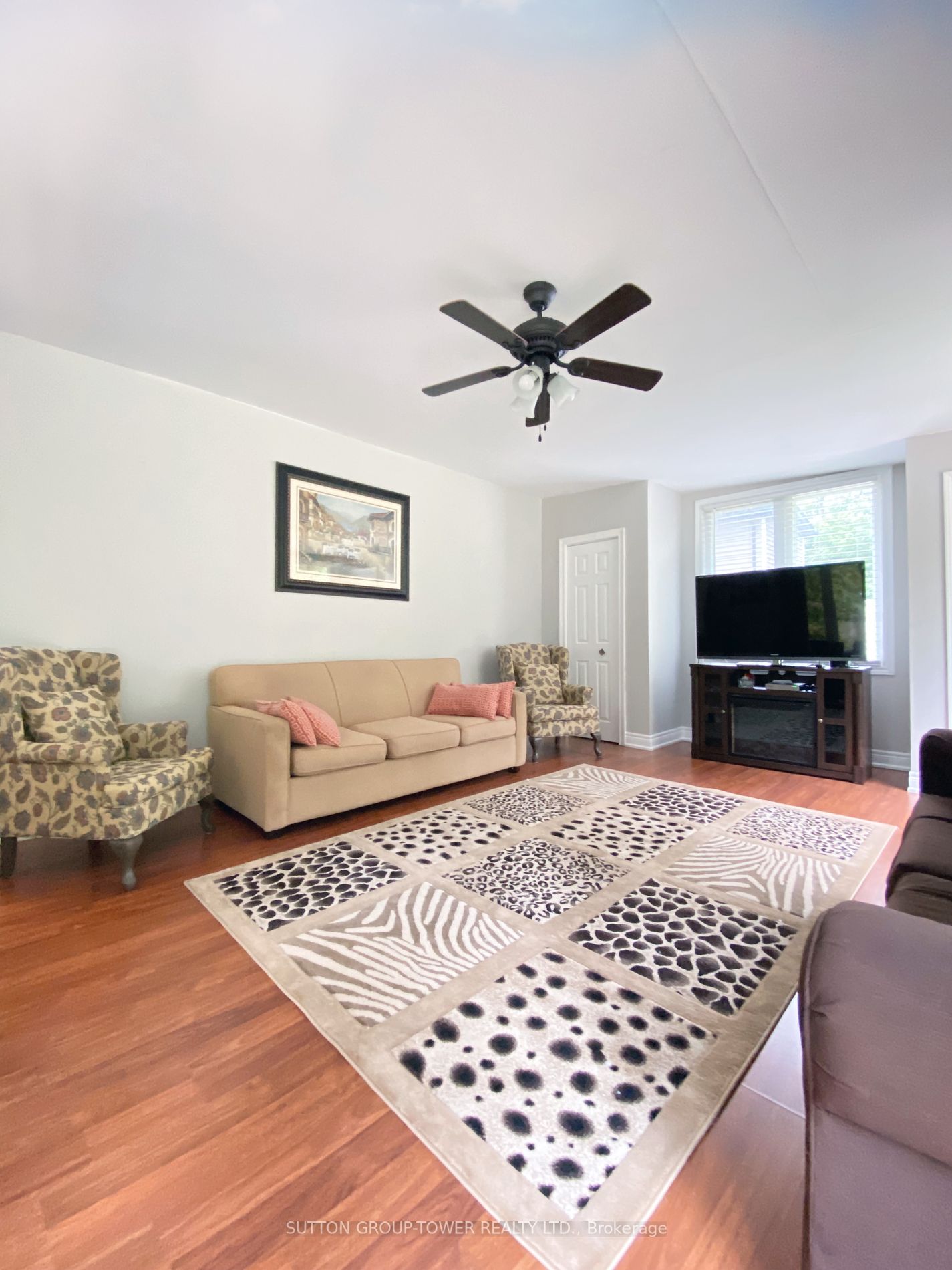 4870 Mapleview Crescent