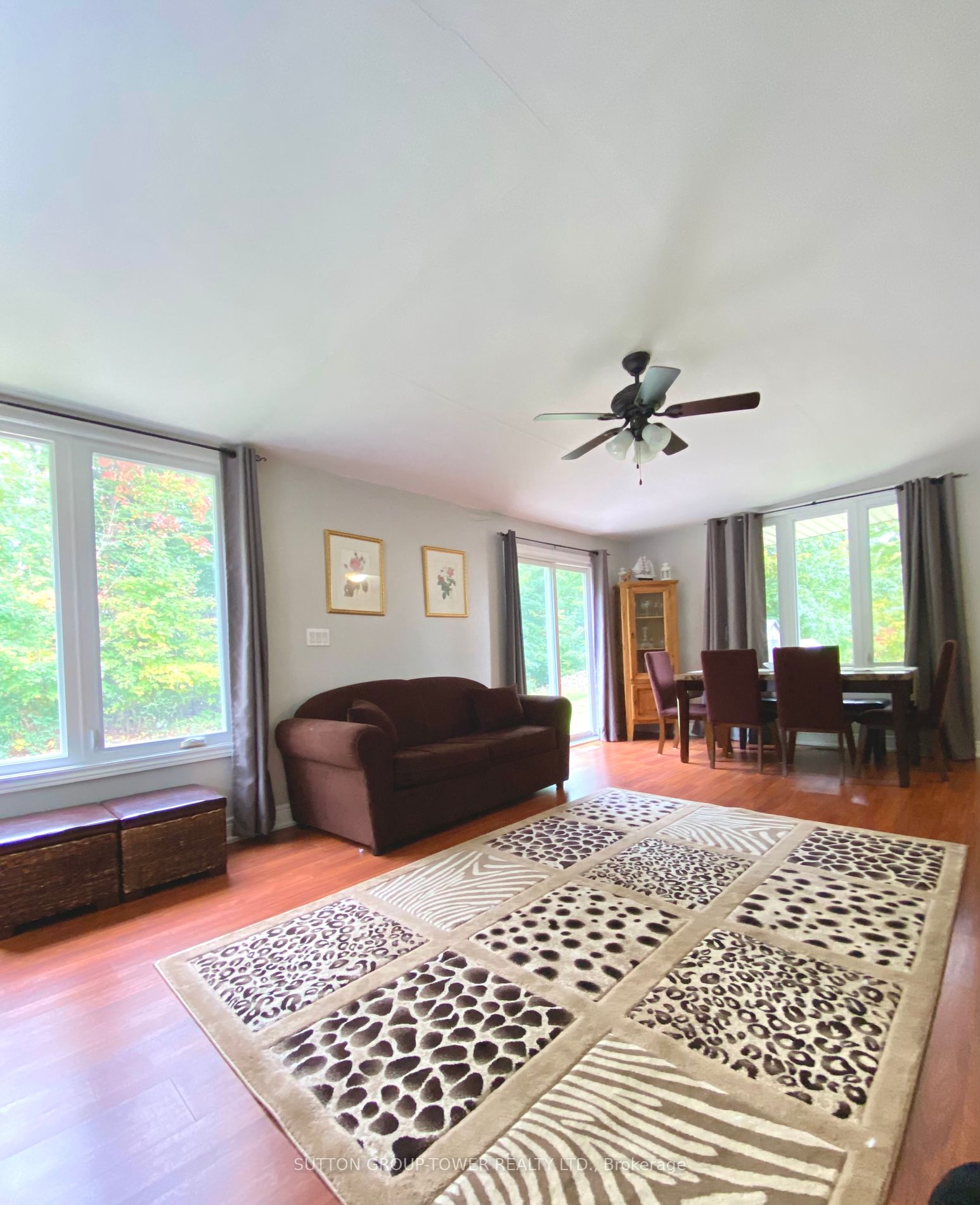 4870 Mapleview Crescent