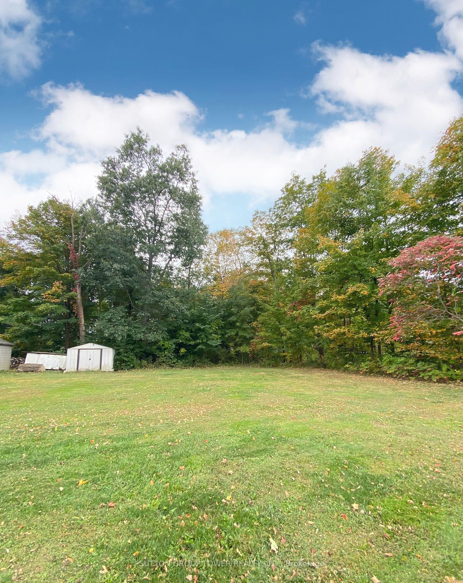 4870 Mapleview Crescent