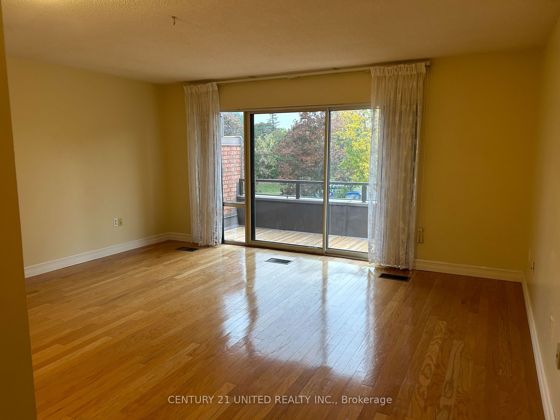 921 Armour Road, #313