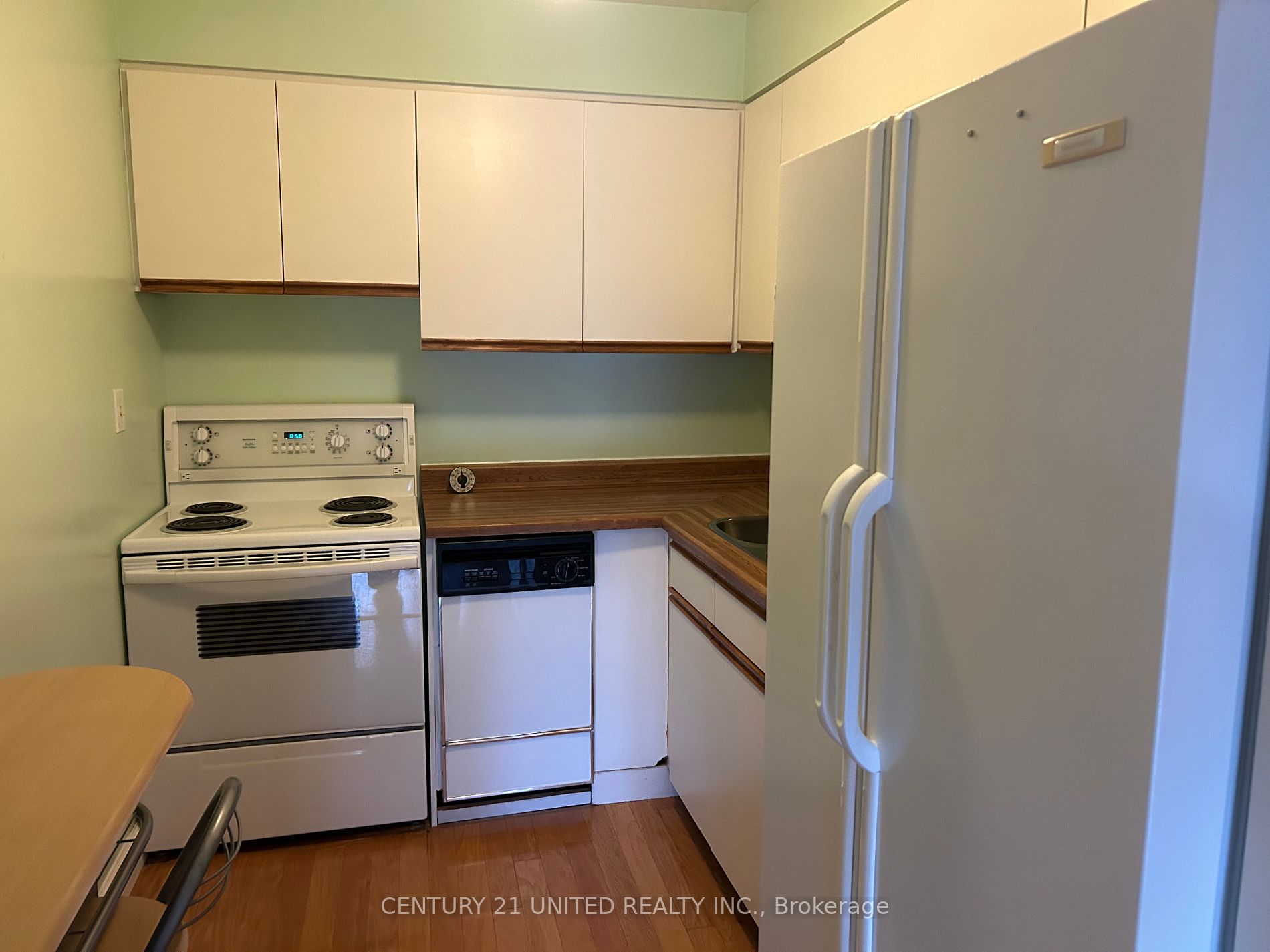 921 Armour Road, #313