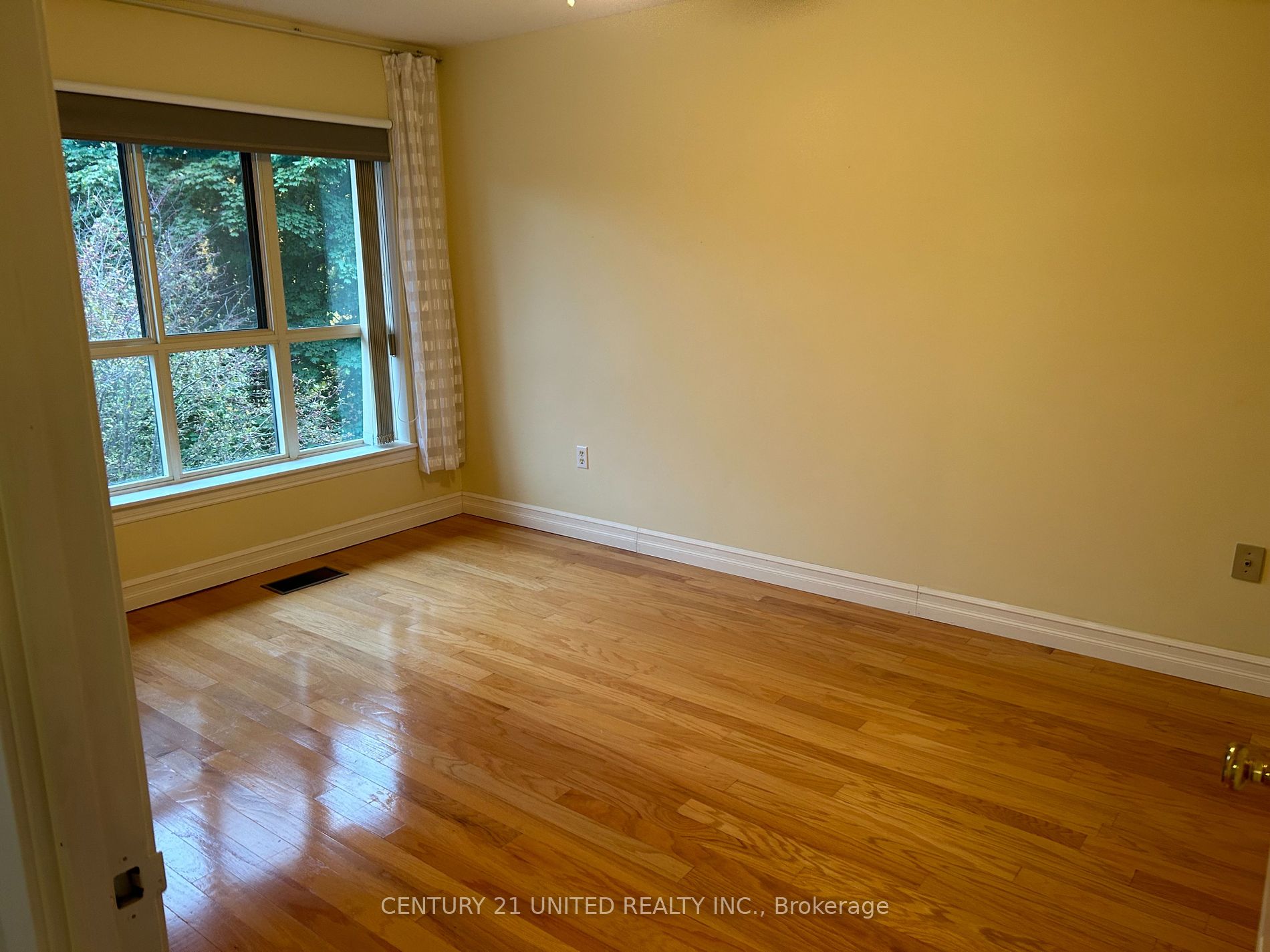 921 Armour Road, #313